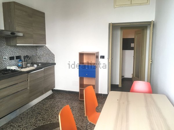 appartamento in affitto a Genova in zona Sottoripa / Maddalena / Molo