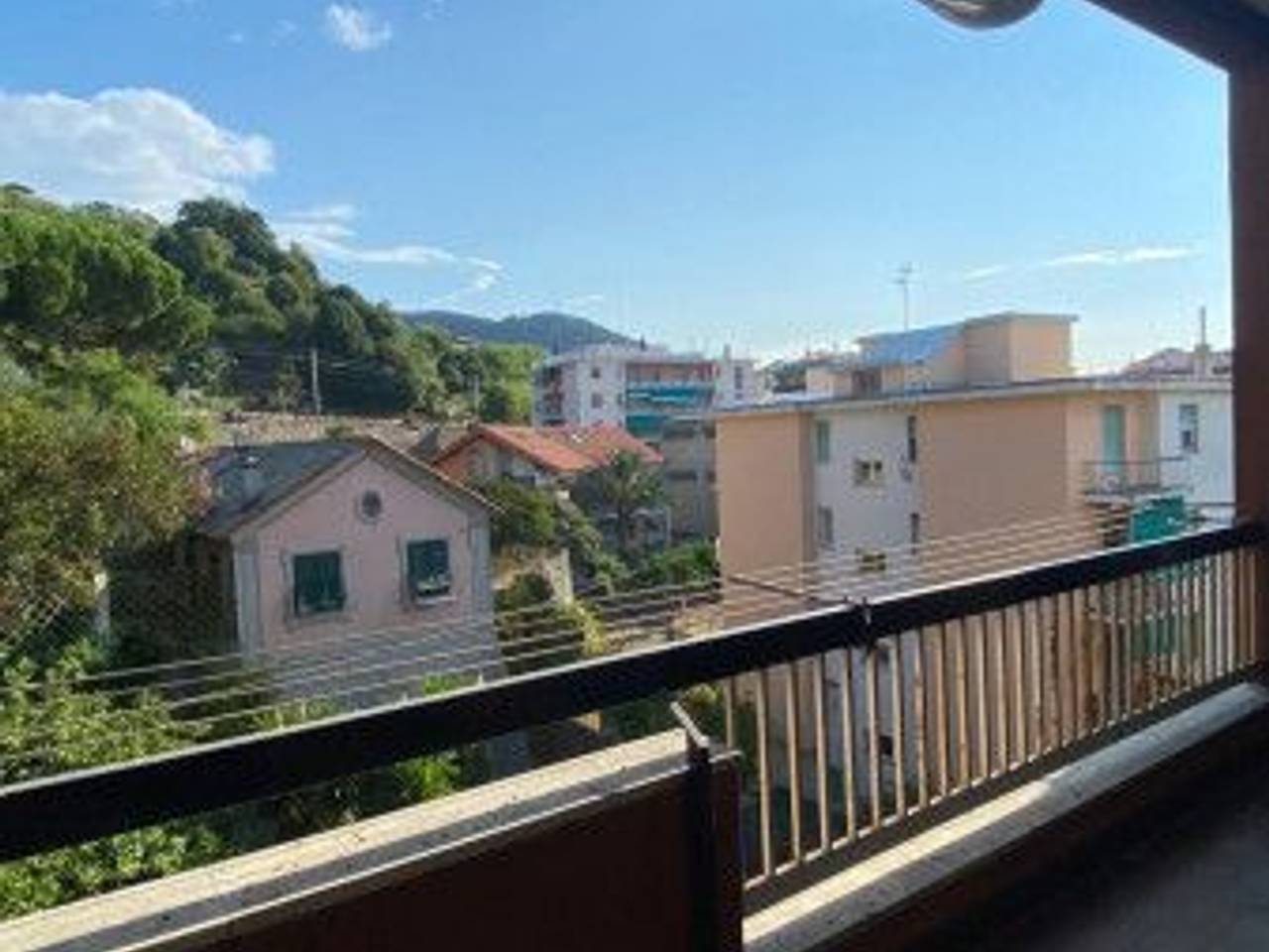 appartamento in affitto a Genova in zona Sestri Ponente