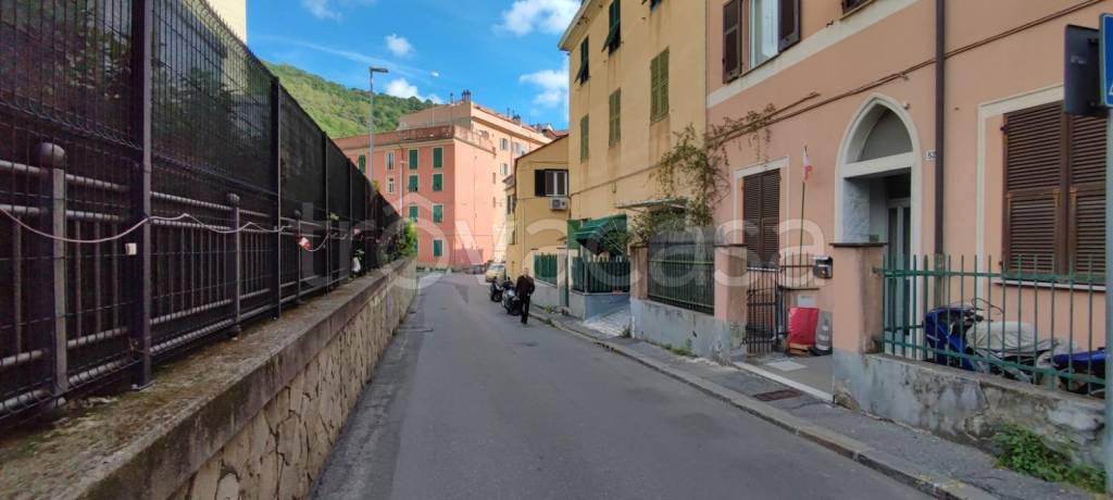appartamento in affitto a Genova in zona Molassana