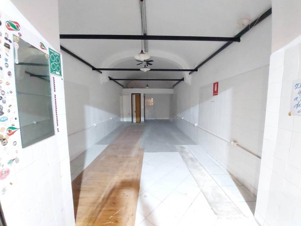 negozio in affitto a Genova in zona Centro Storico