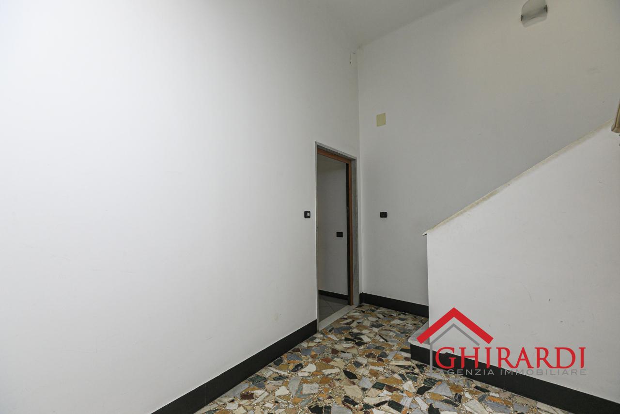 appartamento in affitto a Genova in zona Sestri Ponente