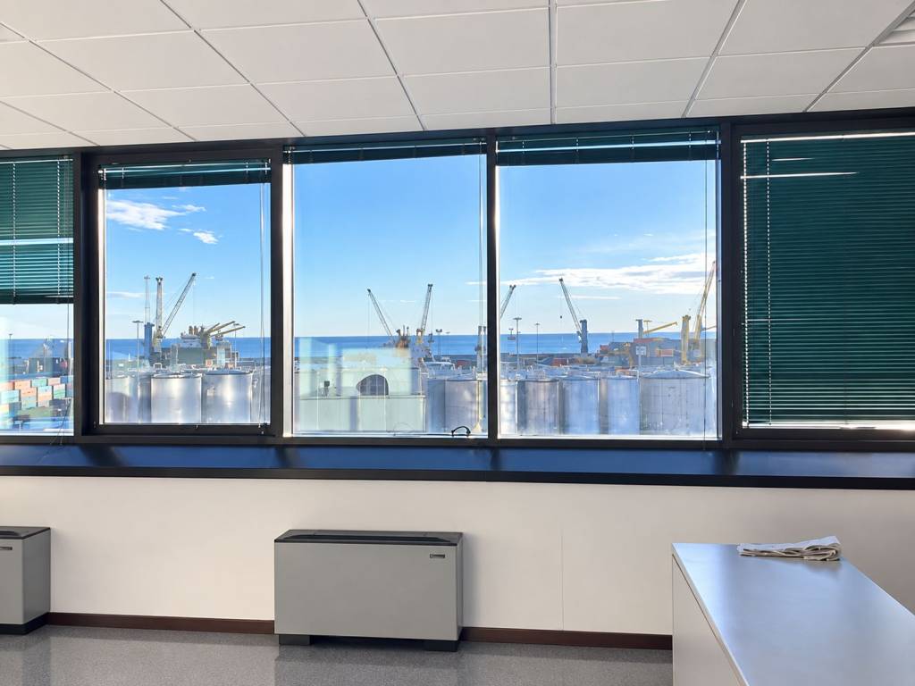 ufficio in affitto a Genova in zona San Benigno