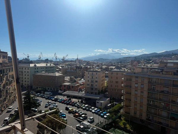 appartamento in affitto a Genova in zona Sestri Ponente