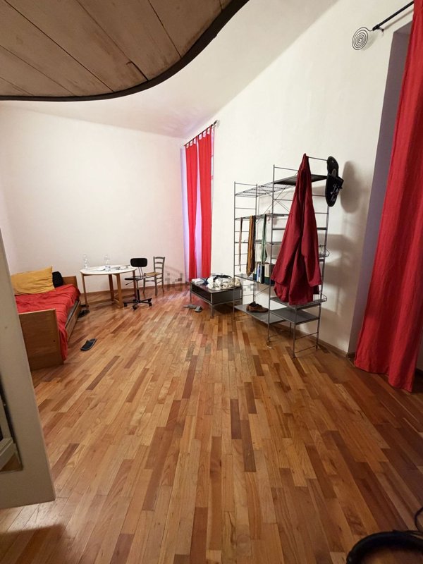 appartamento in affitto a Genova in zona Sottoripa / Maddalena / Molo