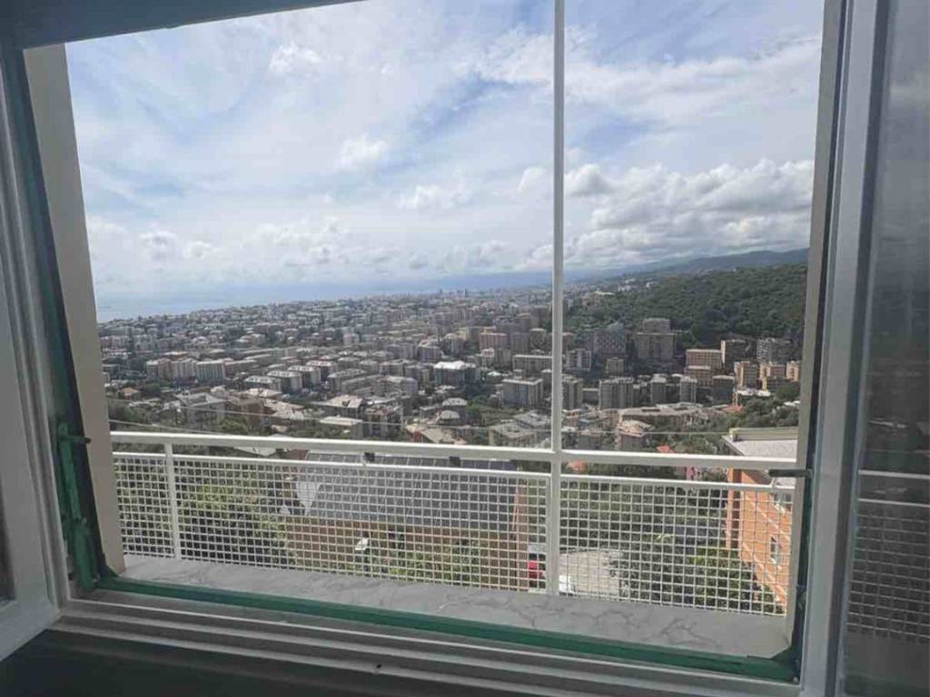 appartamento in affitto a Genova in zona Apparizione