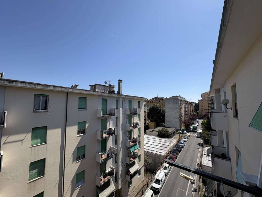 appartamento in affitto a Genova in zona Sestri Ponente