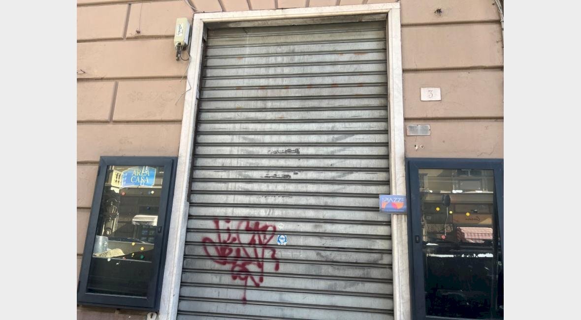 negozio in affitto a Genova