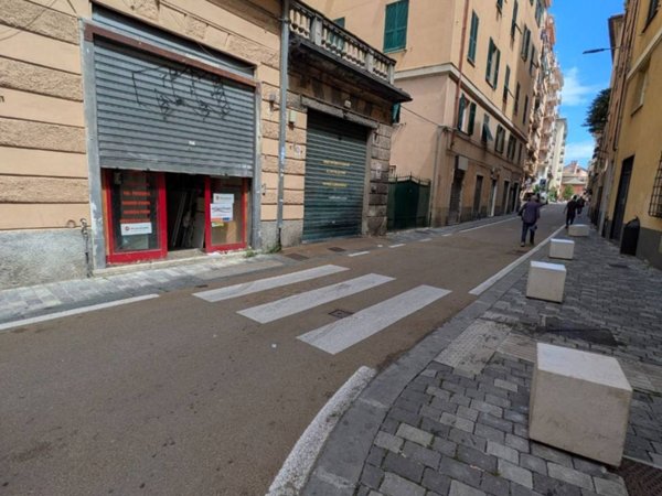 negozio in affitto a Genova in zona Sampierdarena