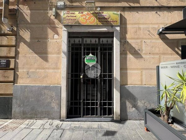 negozio in affitto a Genova in zona Sestri Ponente