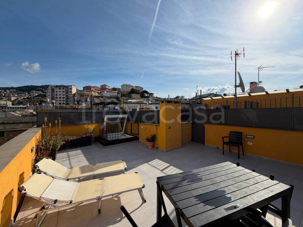 appartamento in affitto a Genova in zona Centro Storico