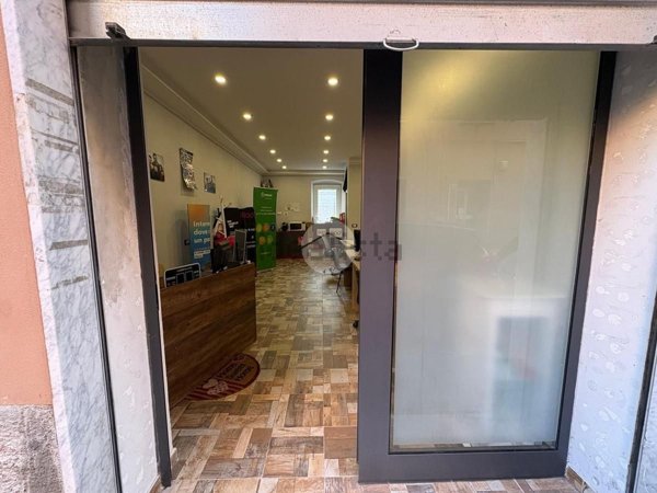 negozio in affitto a Genova in zona Cornigliano