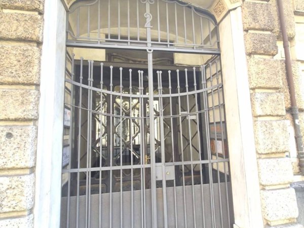 negozio in affitto a Genova in zona Lagaccio / Granarolo