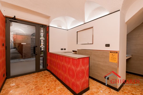 locale commerciale in affitto a Genova in zona Sestri Ponente