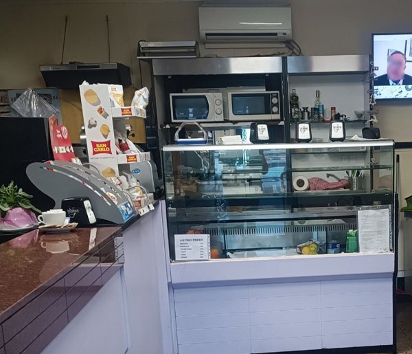 negozio in affitto a Genova in zona Staglieno