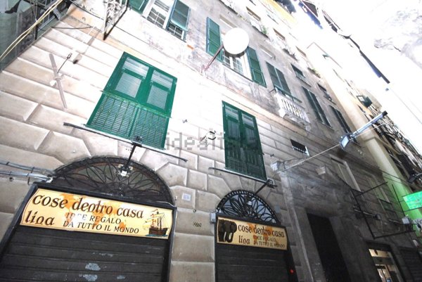 appartamento in affitto a Genova in zona Sottoripa / Maddalena / Molo