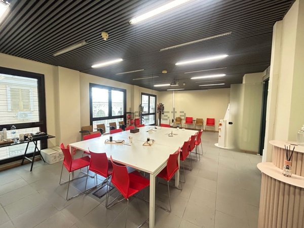 ufficio in affitto a Genova in zona Portoria / Piccapietra