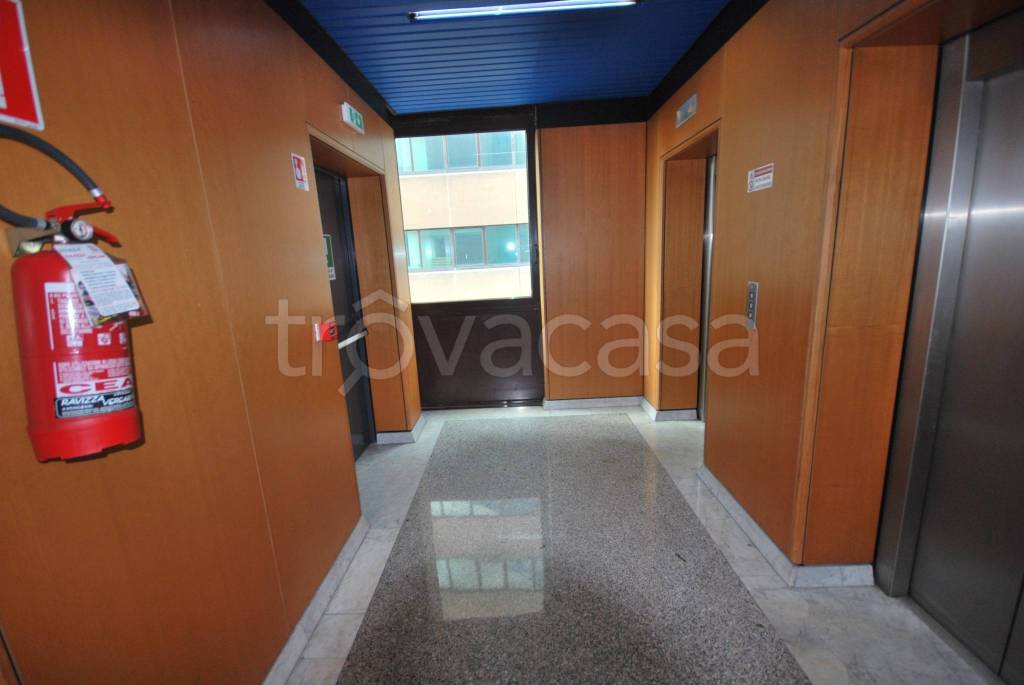 ufficio in affitto a Genova in zona Sampierdarena