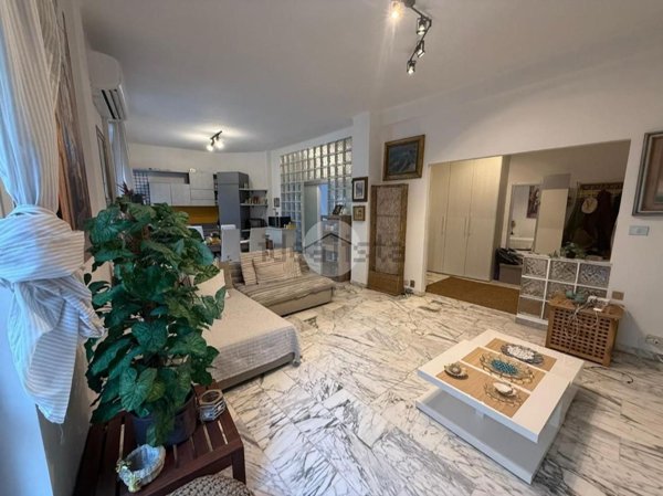 appartamento in affitto a Genova in zona Sottoripa / Maddalena / Molo