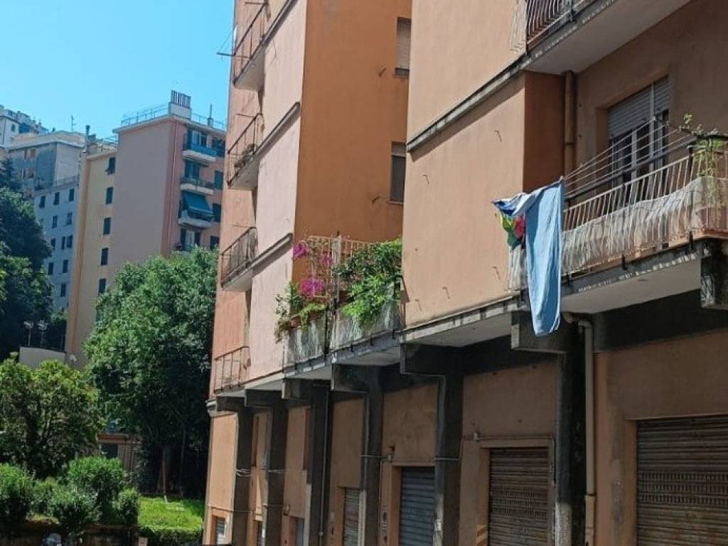 appartamento in affitto a Genova in zona Sestri Ponente