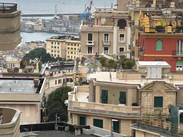 appartamento in affitto a Genova in zona Castelletto