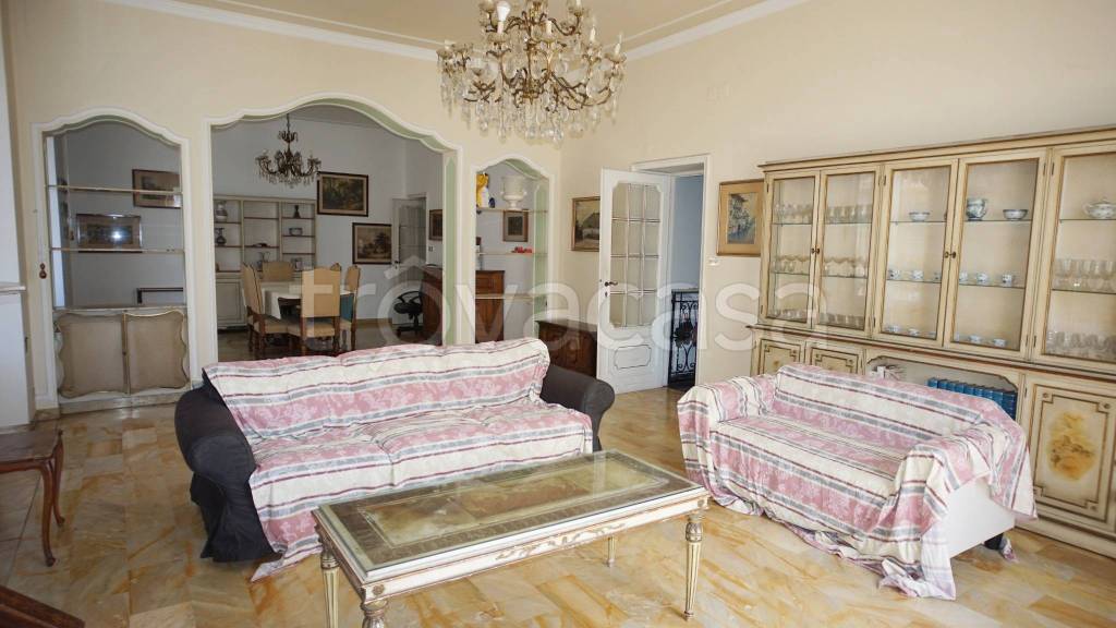 appartamento in affitto a Genova