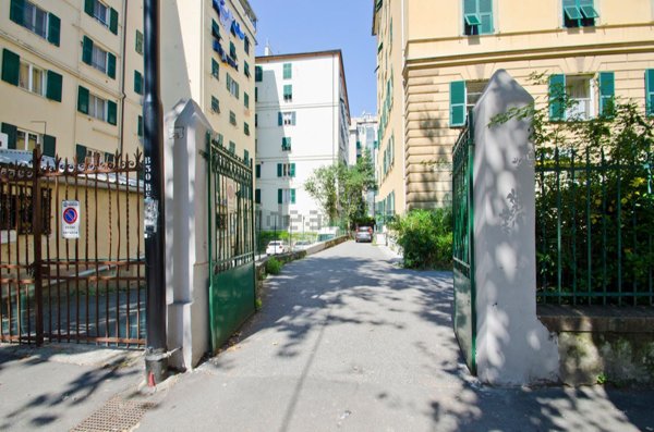 ufficio in affitto a Genova in zona Foce