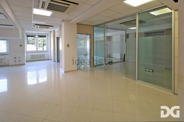 ufficio in affitto a Genova in zona Portoria / Piccapietra