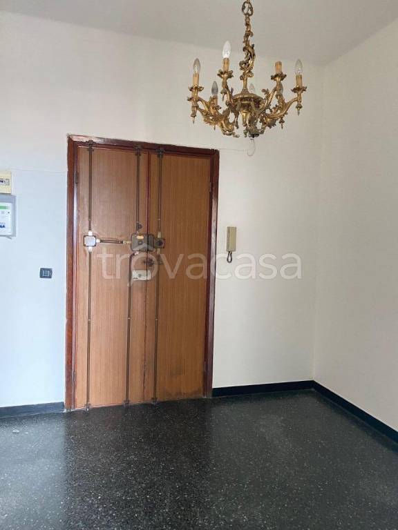 appartamento in affitto a Genova in zona Sestri Ponente
