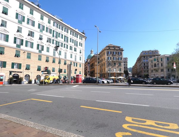 ufficio in affitto a Genova in zona Foce