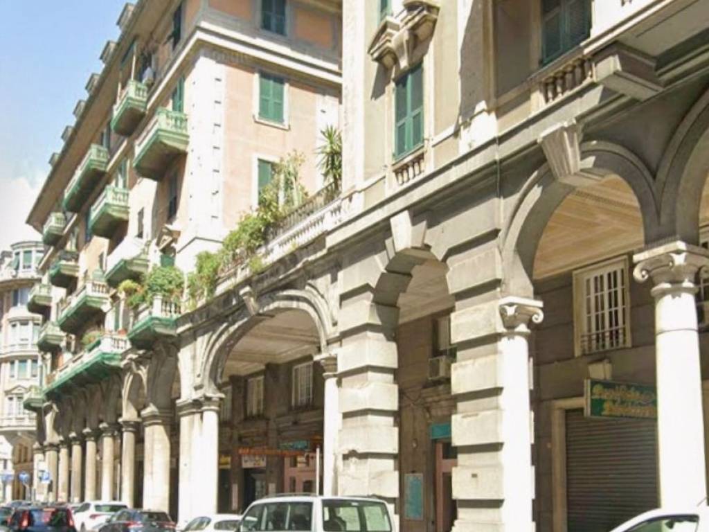 negozio in affitto a Genova in zona Sampierdarena
