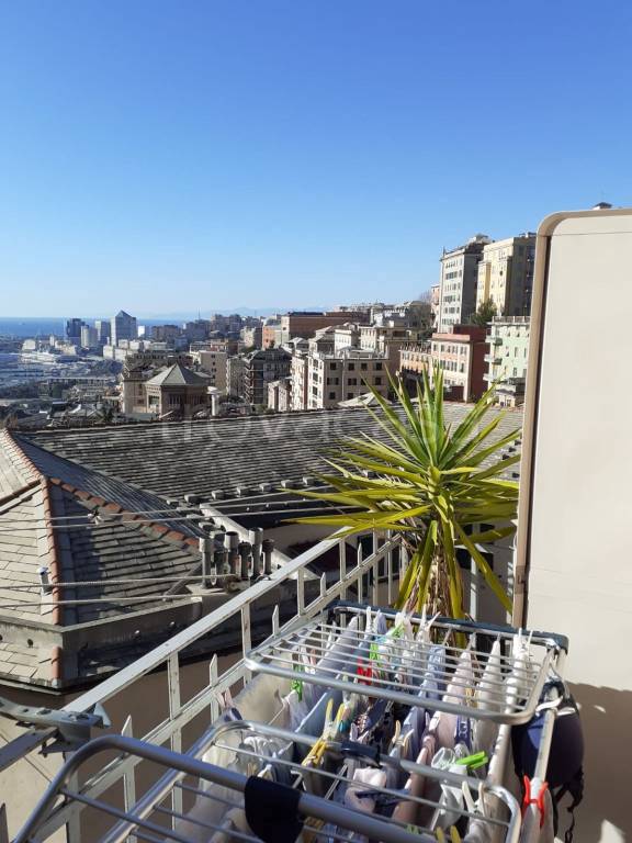 appartamento in affitto a Genova in zona Castelletto