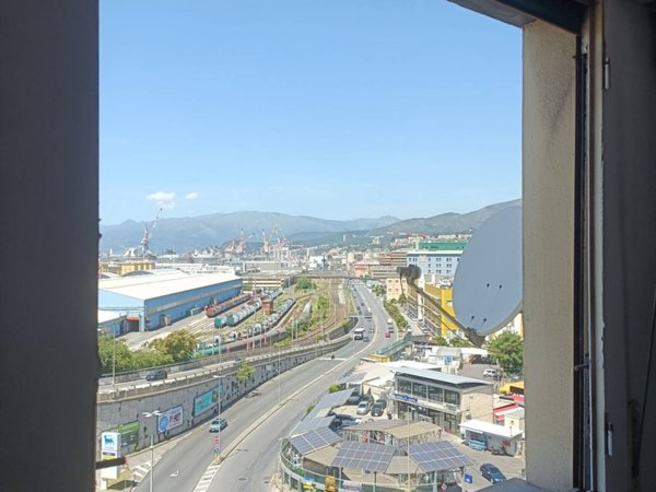 appartamento in affitto a Genova in zona Sestri Ponente