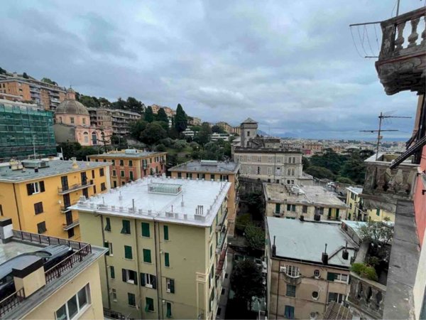 appartamento in affitto a Genova in zona Castelletto