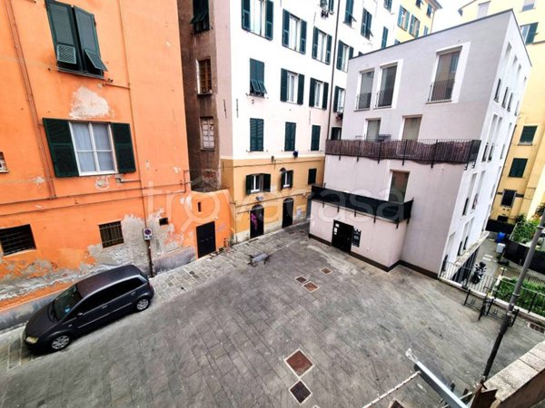 appartamento in affitto a Genova in zona Sottoripa / Maddalena / Molo