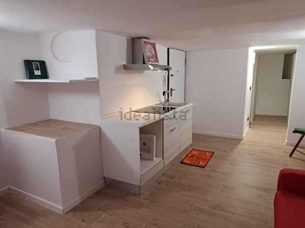 appartamento in affitto a Genova in zona Sottoripa / Maddalena / Molo