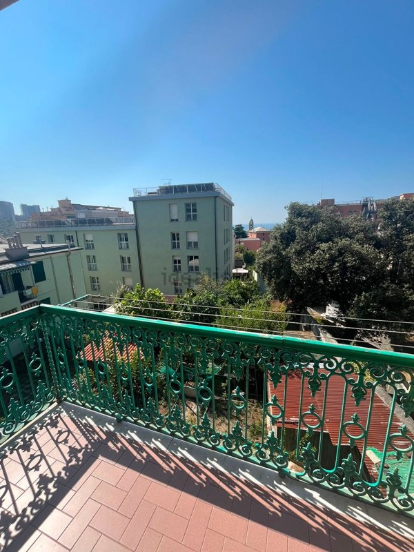 appartamento in affitto a Genova in zona Sestri Ponente