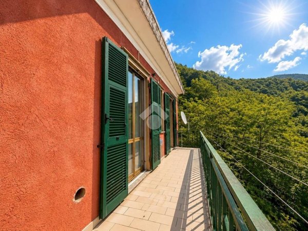 appartamento in affitto a Genova in zona Acquasanta