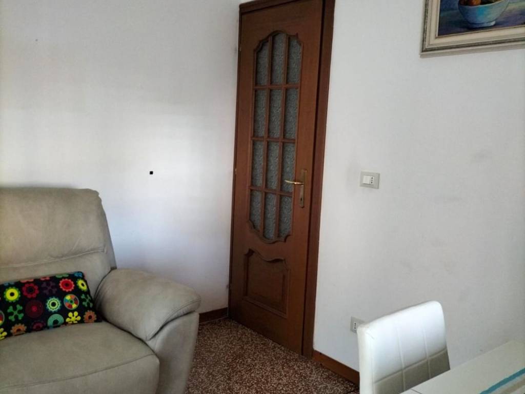 appartamento in affitto a Genova in zona Sestri Ponente