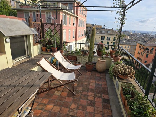 appartamento in affitto a Genova in zona Castelletto