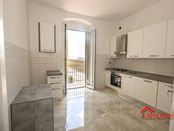 appartamento in affitto a Genova in zona Sestri Ponente