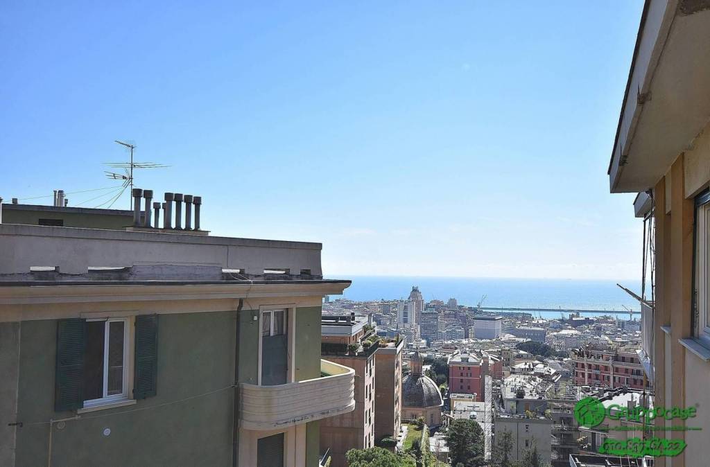 appartamento in affitto a Genova in zona Castelletto