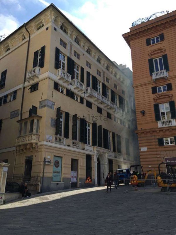 appartamento in affitto a Genova in zona Sottoripa / Maddalena / Molo