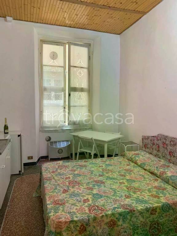 appartamento in affitto a Genova in zona Sottoripa / Maddalena / Molo