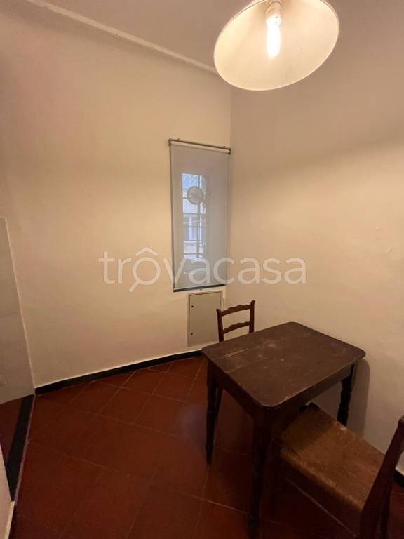 appartamento in affitto a Genova in zona Sottoripa / Maddalena / Molo