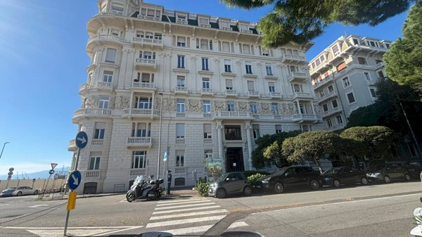 ufficio in affitto a Genova