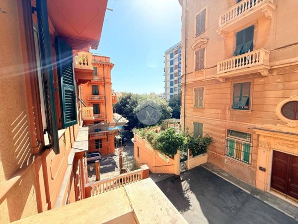 appartamento in affitto a Genova in zona Sestri Ponente