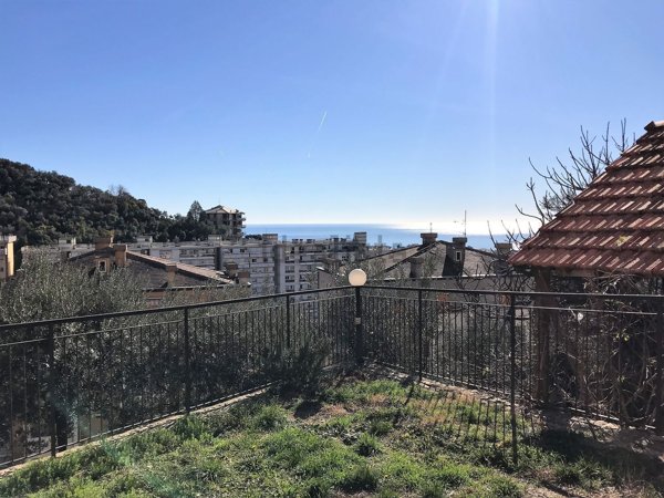 appartamento in affitto a Genova in zona Apparizione
