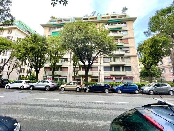 appartamento in affitto a Genova in zona Carignano