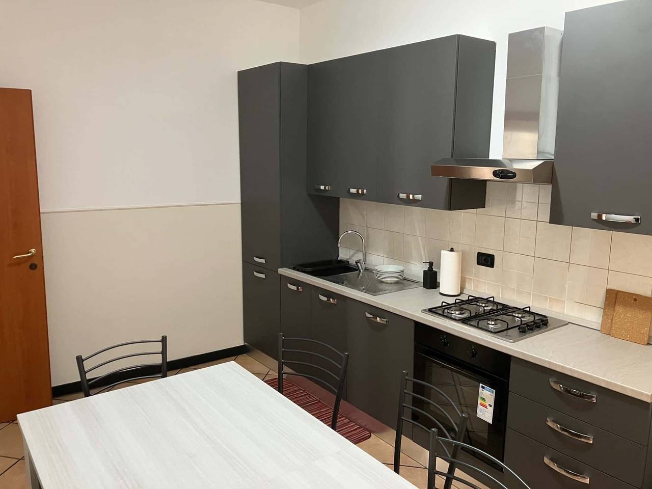 appartamento in affitto a Genova in zona Sottoripa / Maddalena / Molo