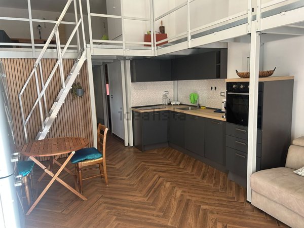 appartamento in affitto a Genova in zona Quarto dei Mille